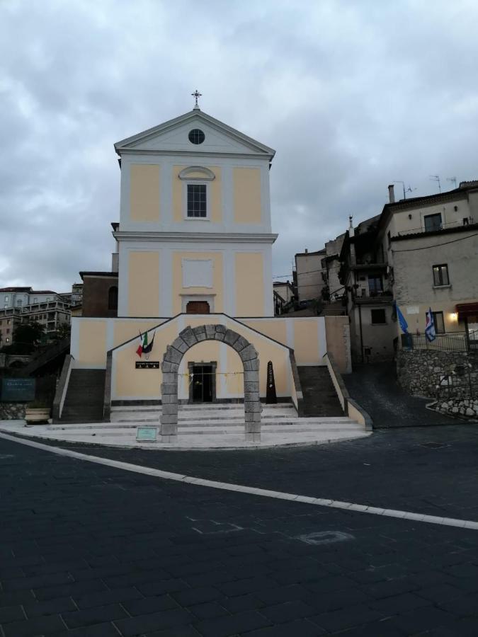 I Trecento Hotel Padula Bagian luar foto