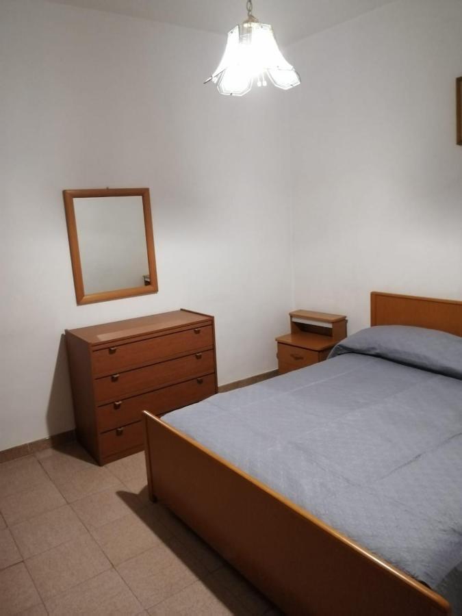 I Trecento Hotel Padula Bagian luar foto