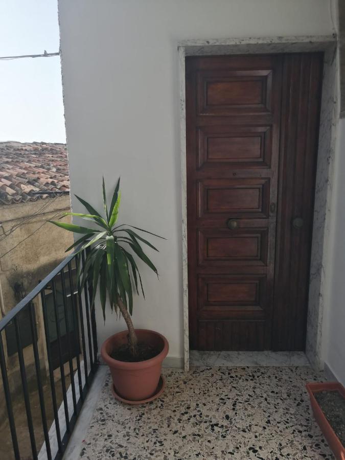 I Trecento Hotel Padula Bagian luar foto